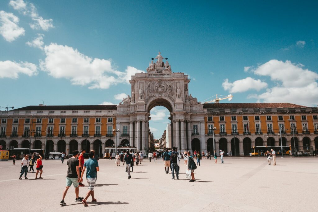 Australia and Portugal Visa Foto de <a href='https://unsplash.com/@purzlbaum?utm_source=unsplash&utm_medium=referral&utm_content=creditCopyText'>Claudio Schwarz</a> en <a href='https://unsplash.com/es/s/fotos/Portugal?utm_source=unsplash&utm_medium=referral&utm_content=creditCopyText'>Unsplash</a>